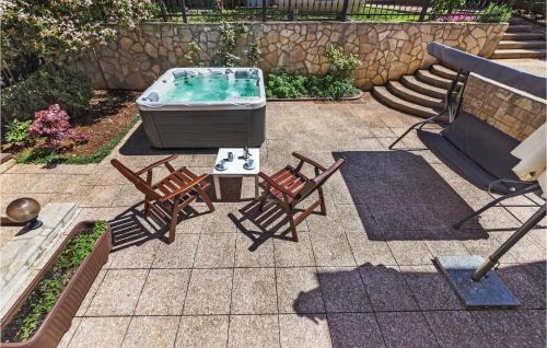 Vinkuran Apartment | Cozy Apartment In Pula With Wifi