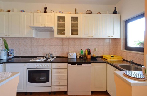 Kneza Apartment | Cozy apartment in Racisce with WiFi