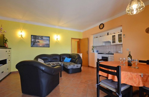 Kneza Apartment | Cozy apartment in Racisce with WiFi