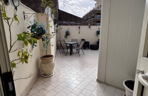Borgo-Sanzio Apartment | Cozy apartment in the center, suitable for groups or families, with terrace.