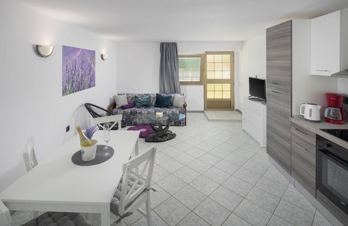 Municipality of Vrsar Apartment | Cozy apartment in Vrsar with kitchen