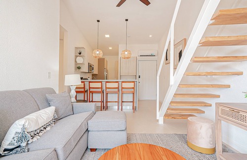 Tamarindo Apartment | Cozy apartment just 5 minutes from the beach with pool views and workspace