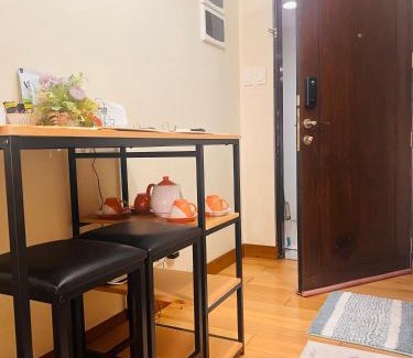 Pio del Pilar Apartment | Cozy apartment near Greenbelt Makati City
