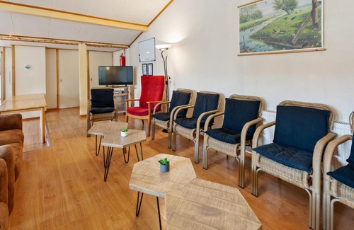 Arum Apartment | Cozy Apartment near Lake in Arum