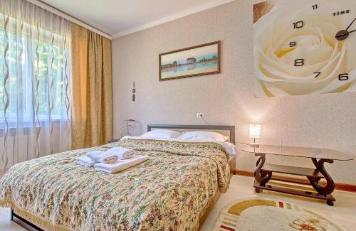 Almaty Apartment | Cozy apartment on Rozybakiev 145. Atakent