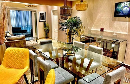 San Geronimo Apartment | Cozy apartment with beautiful view of the city, 19th floor.