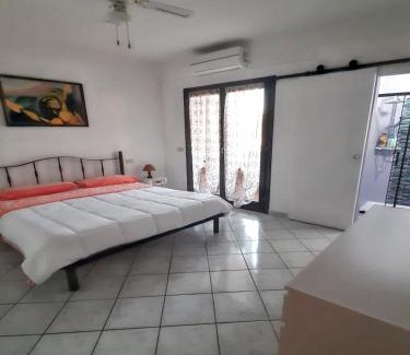 Olbia Apartment | Cozy apartment with sea view in Olbia - 80 m²