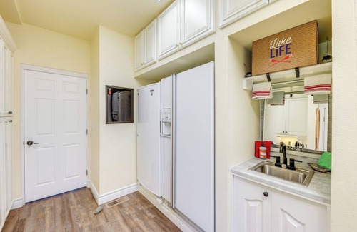 Libby Apartment | Cozy Apt in Libby: Lake Access On-site!