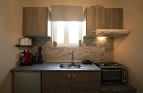 Metaxourgio Apartment | Cozy apt next to metro and close to acropolis