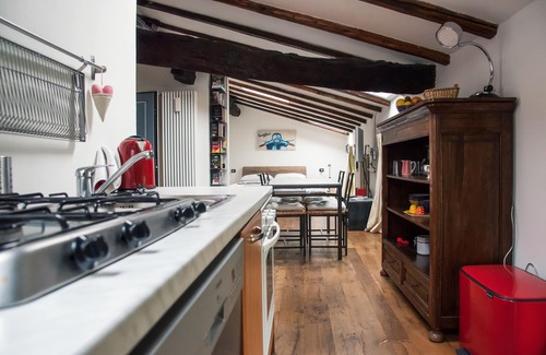 Citta Alta Apartment | Cozy attic room with memorable view