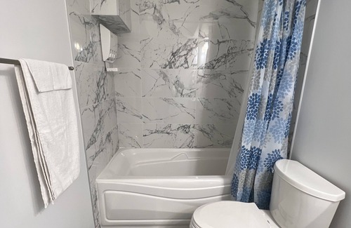 Southwest Calgary House | Cozy basement suite