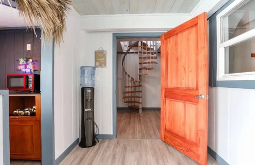 Pensacola Beach House | Cozy Beach Bungalow Steps to the beach