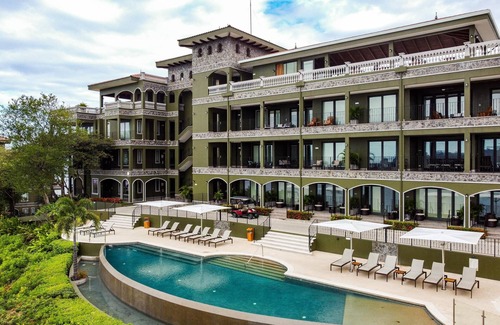 Playa Flamingo Condo | Cozy Beach Stay Perfect for Two + Breakfast