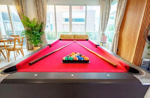 Bang Lamung Villa | Cozy beachside pool villa