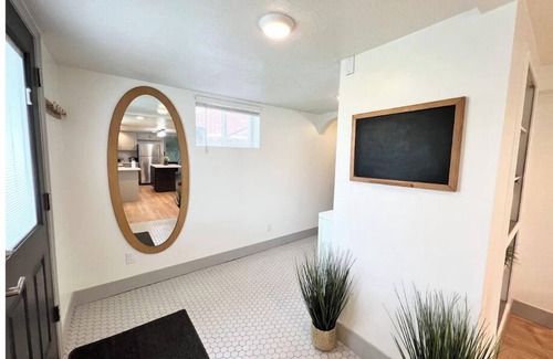 Bountiful House | Cozy Bountiful Abode- 3bd/1bth private bsmt/bkyd.