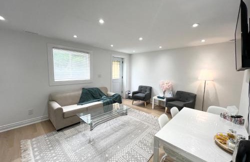 Richmond Hill Apartment | Cozy, brand-new, 2BDR,walkout apt, free parking