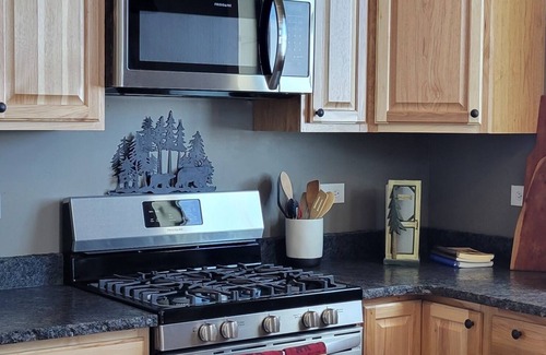 Daniel House | Cozy Bridger Teton Mountain Top View Cabin