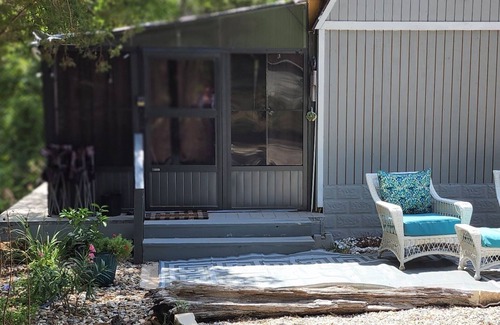 Quitman House | Cozy Bungalow 10 min to Lake Fork