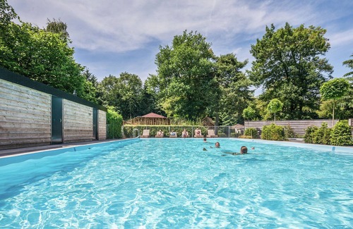 Municipality of Harderwijk House | Cozy bungalow in Harderwijk with a shared pool