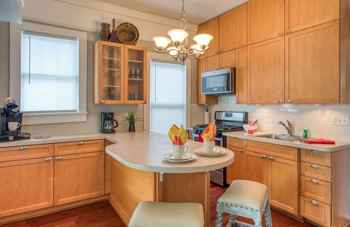St. Augustine House | Cozy Bungalow, Walk to Downtown Attractions, Fenced, Parking, 3 Miles to Beach, $300 in Free Tickets