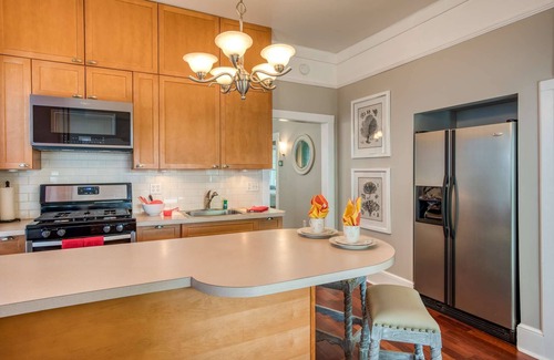 St. Augustine House | Cozy Bungalow, Walk to Downtown Attractions, Fenced, Parking, 3 Miles to Beach, $300 in Free Tickets