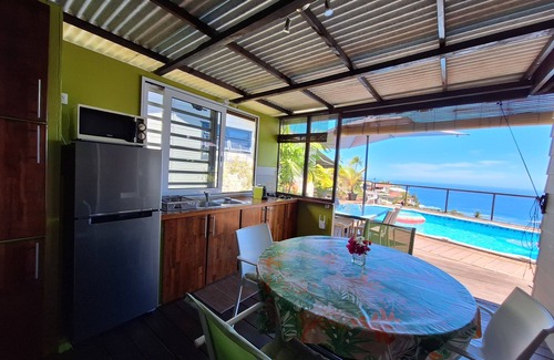 Punaauia House | Cozy bungalow with exceptional view