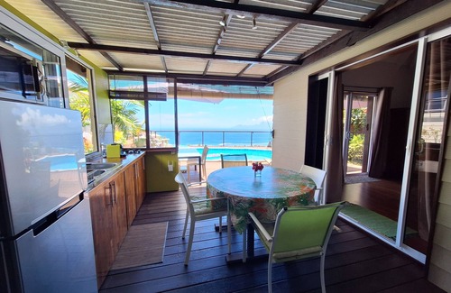 Punaauia House | Cozy bungalow with exceptional view