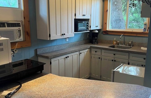 Saskatchewan Cabin | Cozy Cabin at Kannata Valley Sleeps 4 Overlooking Last Mountain Lake Pets Okay