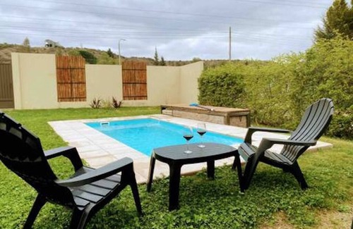 Lujan de Cuyo Cabin | Cozy cabin in charming Las Compuertas, Mendoza, Argentina with Pool,AC,WiFi,
