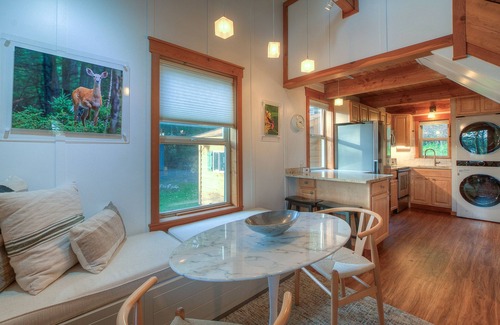 Eastsound Cabin | Cozy cabin in the woods, minutes from town, beaches, hiking