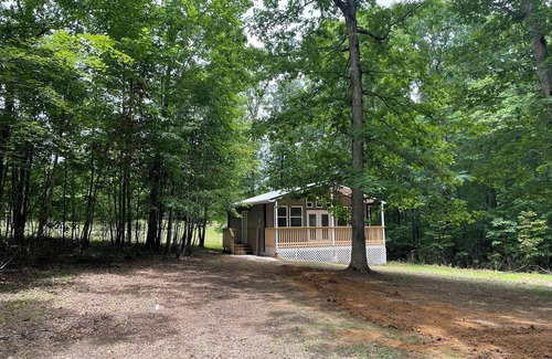 McMinnville Cabin | Cozy cabin in the woods