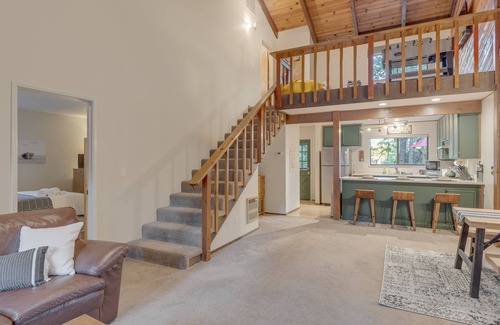 Arnold Cabin | Cozy Cabin with Club Access, Pool & Lakeside Dining in Blue Lake Springs