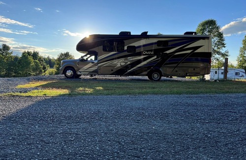 Tennga RV Rental | Cozy campground, FHU, large rv gravel pad, sunset views, in relaxing Old Fort