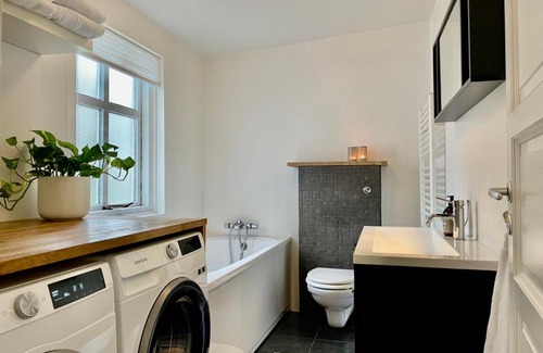Hafnarfjordur House | Cozy Central Hafnarfjörður - Reykjavík zone