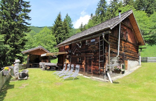 Obervellach Ski Chalet | Cozy Chalet jn Obervellach with Barbecue