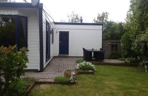 Petten Ski Chalet | Cozy chalet near the beach