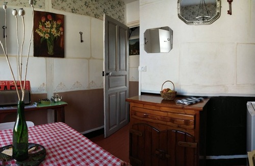 La Chapelle-aux-Choux Apartment | Cozy Charming cottage in the Loir and Loire valleys* French property