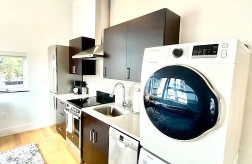 Cherry Creek Apartment | Cozy Cherry Creek Studio