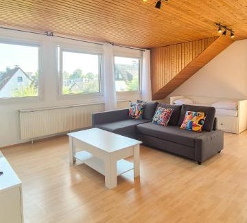 Ratingen Apartment | Cozy City Apartments 3, 2-Room Flat for Vacation & Messe Düsseldorf, Perfect Connectivity