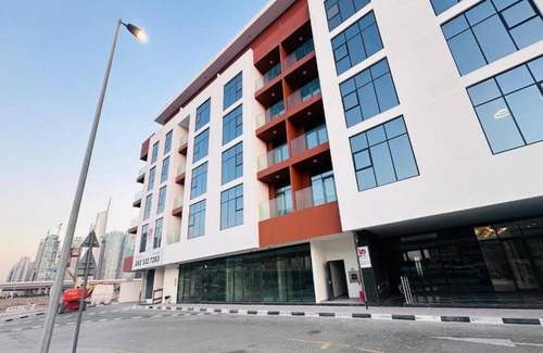 Jebel Ali House | Cozy City Pad by Sojo Stay