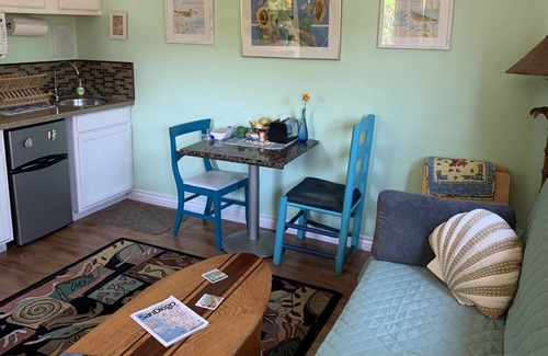 Bay Ho Cottage | Cozy Clean Quiet One-Bedroom Cottage, Sleeps 4, Short Drive To All SD Attraction