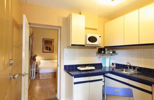 The Junction Apartment | Cozy & Clean Studio in the Junction