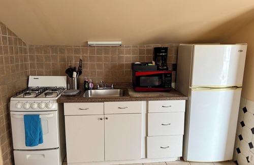 Seaside Heights Apartment | Cozy Coastal Hideout w/Free Parking, Beach Badges, BBQ and Outdoor Shower