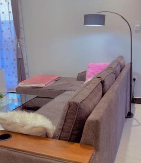 Kampala Apartment | cozy comet cabin