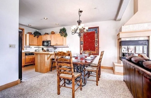 Mountain Village Condo | Cozy Condo a snowball's throw from everything!