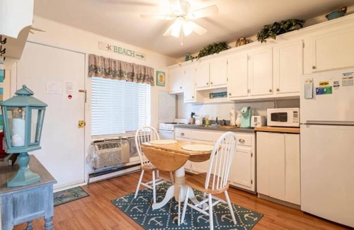 Stone Harbor Condo | Cozy condo close to beach and downtown