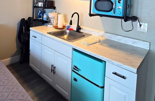 Daytona Beach Apartment | Cozy condo in Daytona with oceanview