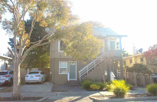 Southwest Berkeley Condo | Cozy Condo In Prime Location next to the marinann