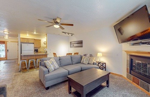 McCall Condo | Cozy condo with fireplace, WiFi, close to Payette Lake and downtown McCall