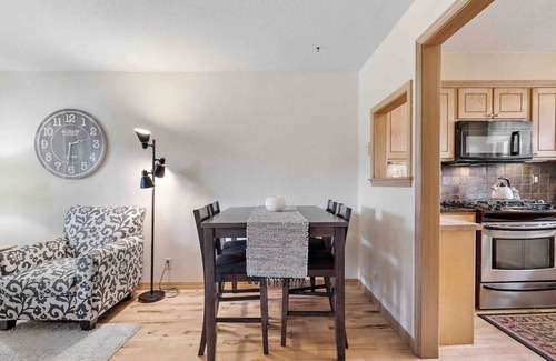 Coeur d'Alene Condo | Cozy condo within walking distance to downtown Coeurdalene and the lake